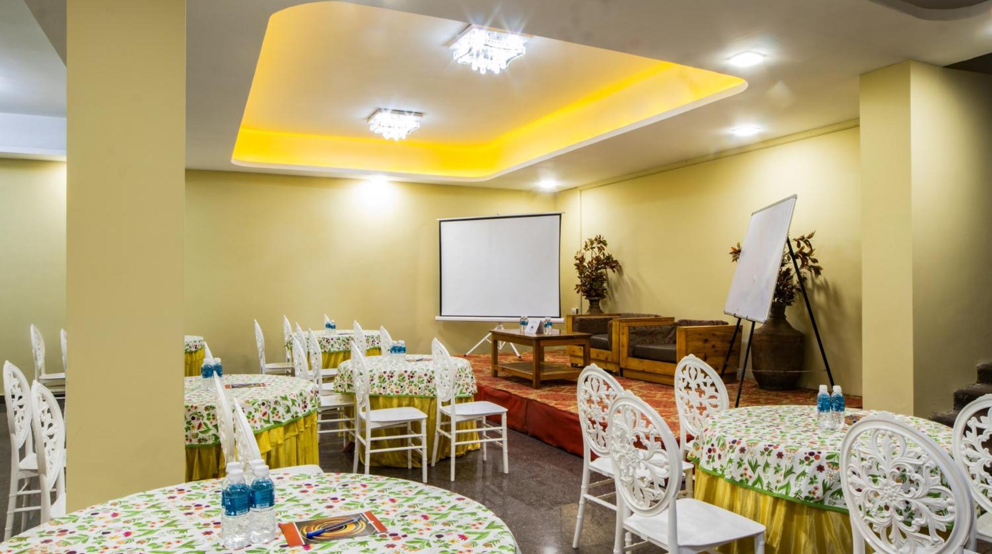 Queens Hill Hotel&Resorts Mirik Buitenkant foto