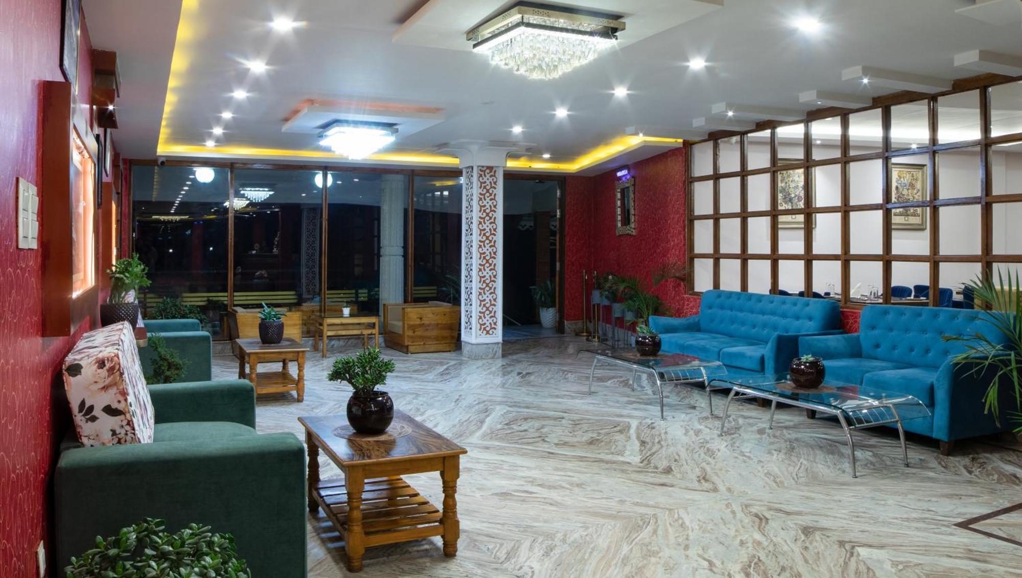 Queens Hill Hotel&Resorts Mirik Buitenkant foto