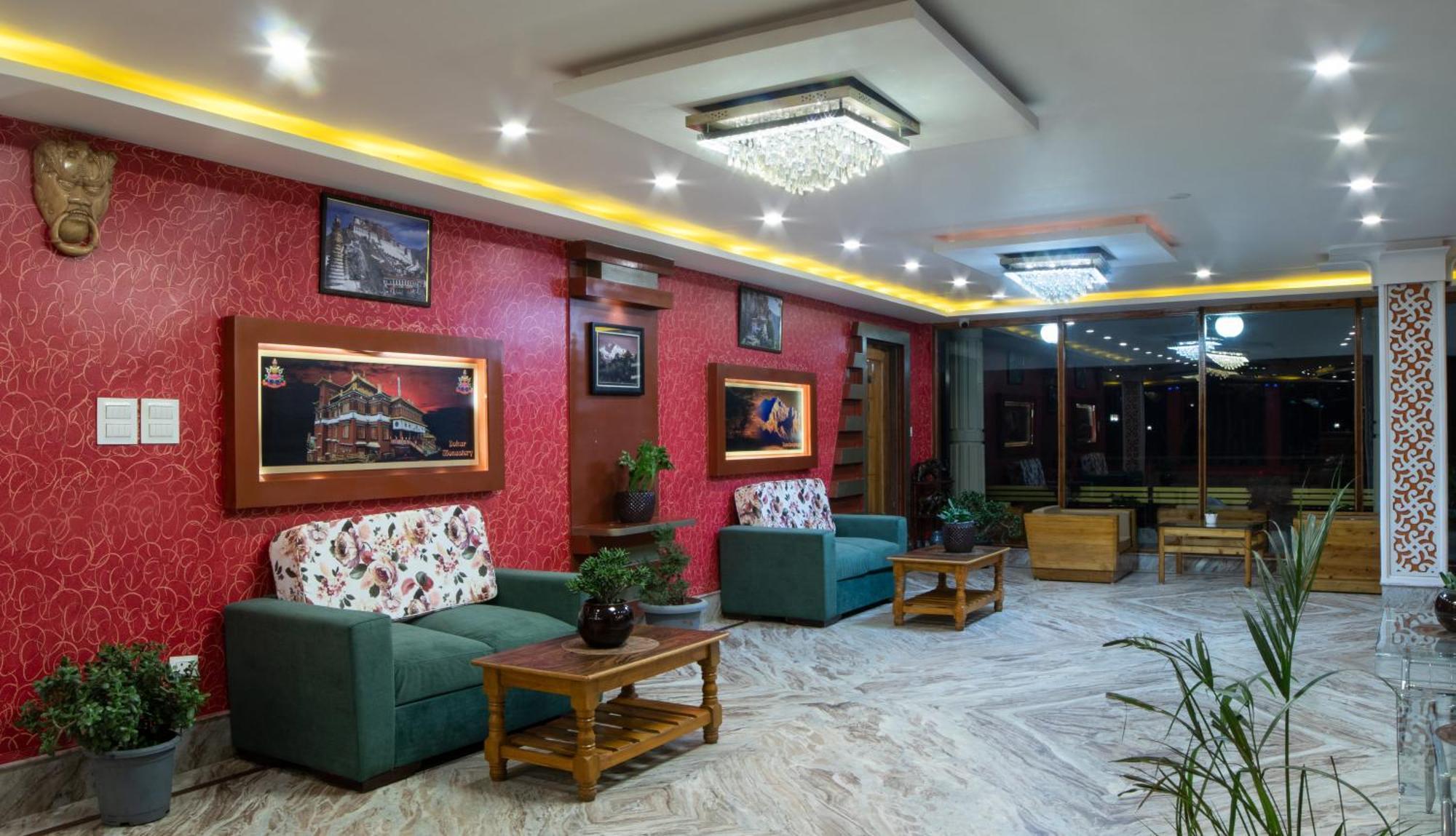 Queens Hill Hotel&Resorts Mirik Buitenkant foto