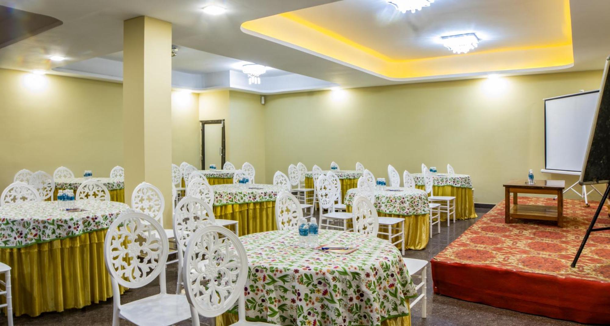 Queens Hill Hotel&Resorts Mirik Buitenkant foto